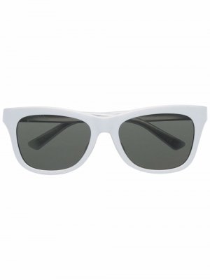 Солнцезащитные очки в прямоугольной оправе Balenciaga Eyewear. Цвет: серый
