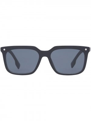 Солнцезащитные очки в квадратной оправе Burberry Eyewear. Цвет: синий