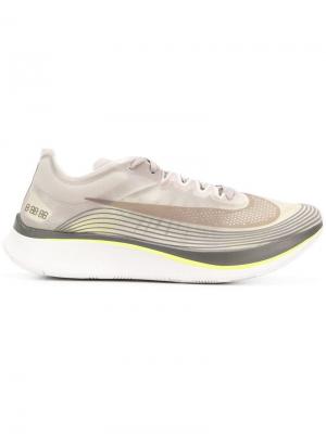 Кроссовки Runner на платформе Nike. Цвет: серый
