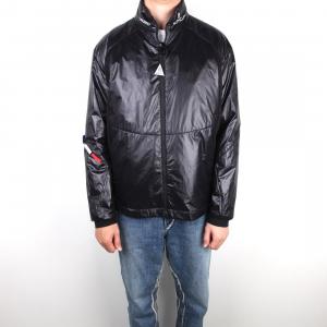 Стеганая куртка с логотипом VITARI на воротнике, черный 1A00085 53A3X 999 Moncler