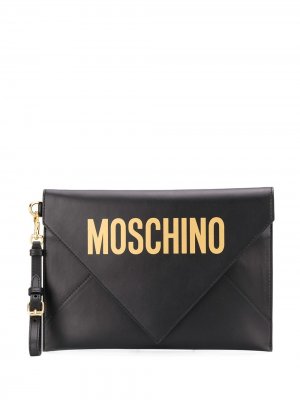 Клатч-конверт с логотипом Moschino. Цвет: черный