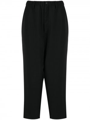 Зауженные брюки Yohji Yamamoto. Цвет: черный