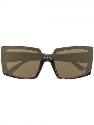 Массивные солнцезащитные очки в квадратной оправе Balenciaga Eyewear. Цвет: коричневый