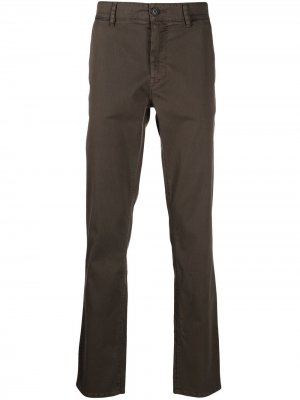 Прямые брюки чинос BOSS. Цвет: коричневый