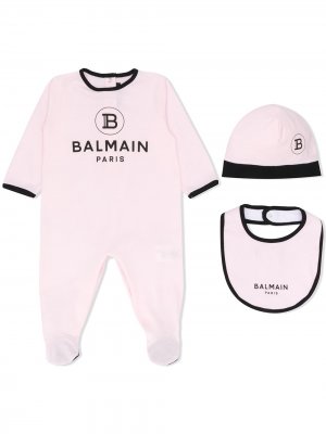 Комплект из комбинезона, нагрудника и шапки с логотипом Balmain Kids. Цвет: розовый