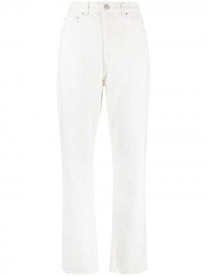 Укороченные джинсы прямого кроя Totême. Цвет: белый