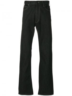 Расклешенные джинсы с контрастной строчкой Armani Jeans. Цвет: чёрный