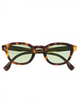 Солнцезащитные очки в оправе черепаховой расцветки Fendi Eyewear. Цвет: коричневый