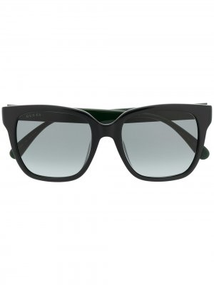 Солнцезащитные очки в квадратной оправе с отделкой Web Gucci Eyewear. Цвет: черный