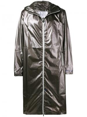 Пальто на молнии с эффектом металлик Oakley By Samuel Ross. Цвет: серый