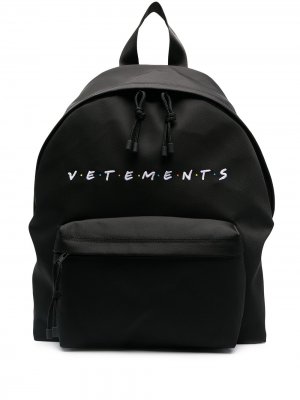 Рюкзак с вышитым логотипом VETEMENTS. Цвет: черный