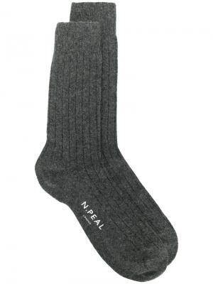 Короткие носки ребристой вязки N.Peal. Цвет: серый