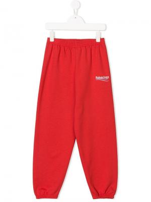 Спортивные брюки с логотипом Balenciaga Kids. Цвет: красный