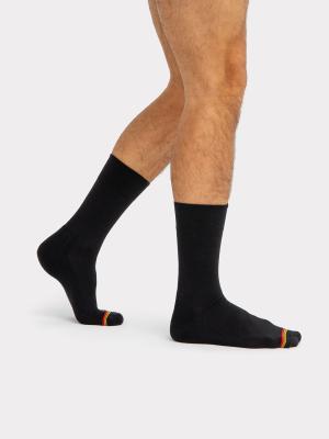 Высокие мужские носки термо черного цвета с желтой и красной полоской Mark Formelle. Цвет: черный