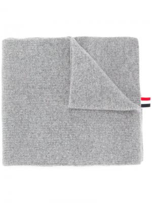 4-Bar stripe scarf Thom Browne. Цвет: серый