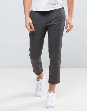 Темно-серые укороченные брюки New Look. Цвет: серый